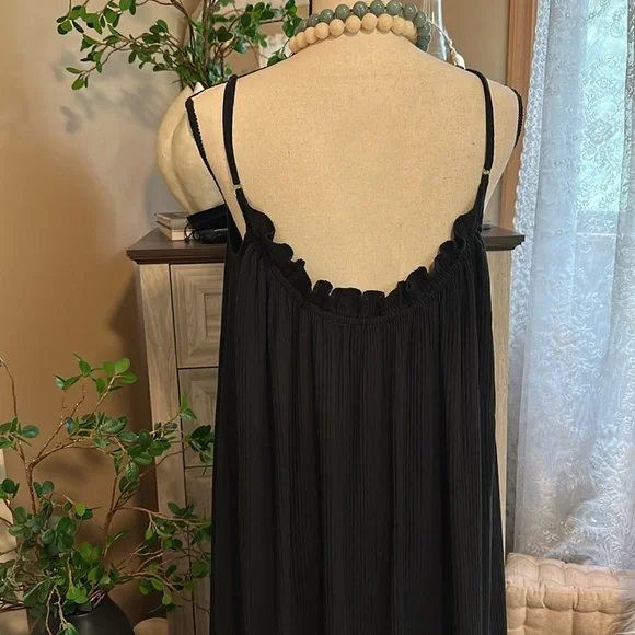 💵 J CREW Ruffle Beach Dress in Airy Gauze | Black - Picture 8 of 13